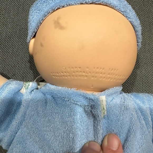 Cabbage Patch doll boy with blue eyes - Picture 8 of 9